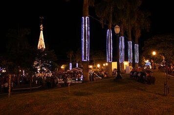 Foto - Fotos da abertura do Natal de Luz em Família