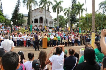 Foto - Vereadores participam da Semana da Pátria