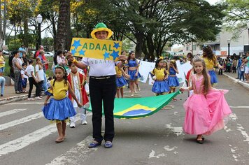 Foto - Vereadores participam da Semana da Pátria