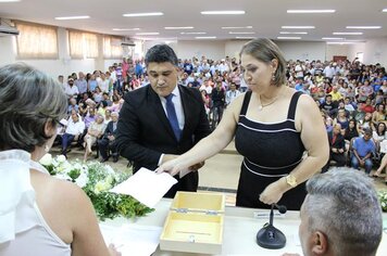 Foto - Após juramento ao povo, Vereadores, Prefeito e Vice-Prefeito tomam posse em Colorado