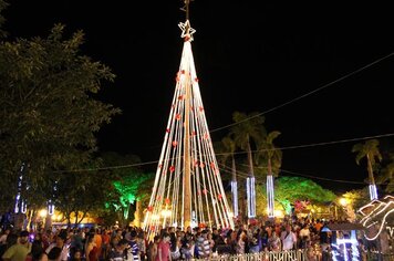 Foto - Fotos da abertura do Natal de Luz em Família