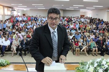 Foto - Após juramento ao povo, Vereadores, Prefeito e Vice-Prefeito tomam posse em Colorado